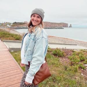 Meet your Posher, Julie